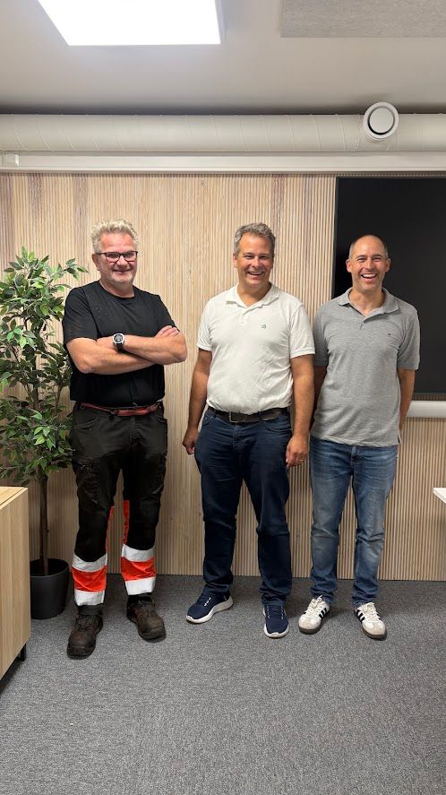 Release.fi:n kolmen hengen johtotiimi.